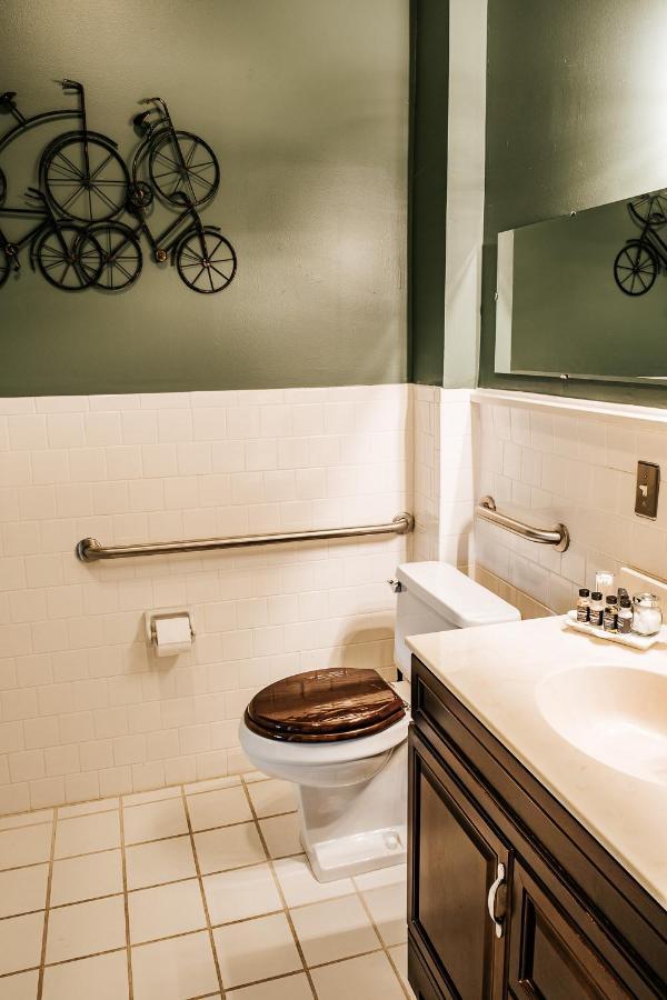 Heritage House Bed & Breakfast - Boutique Adults-Only Inn Opelika Bagian luar foto