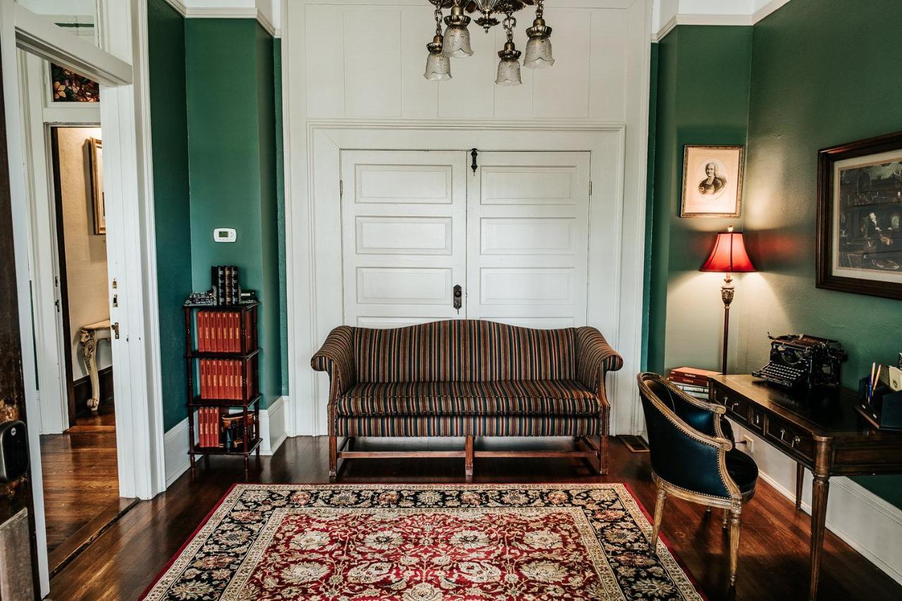 Heritage House Bed & Breakfast - Boutique Adults-Only Inn Opelika Bagian luar foto