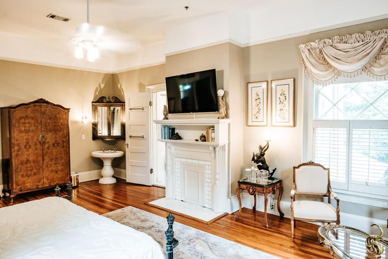 Heritage House Bed & Breakfast - Boutique Adults-Only Inn Opelika Bagian luar foto