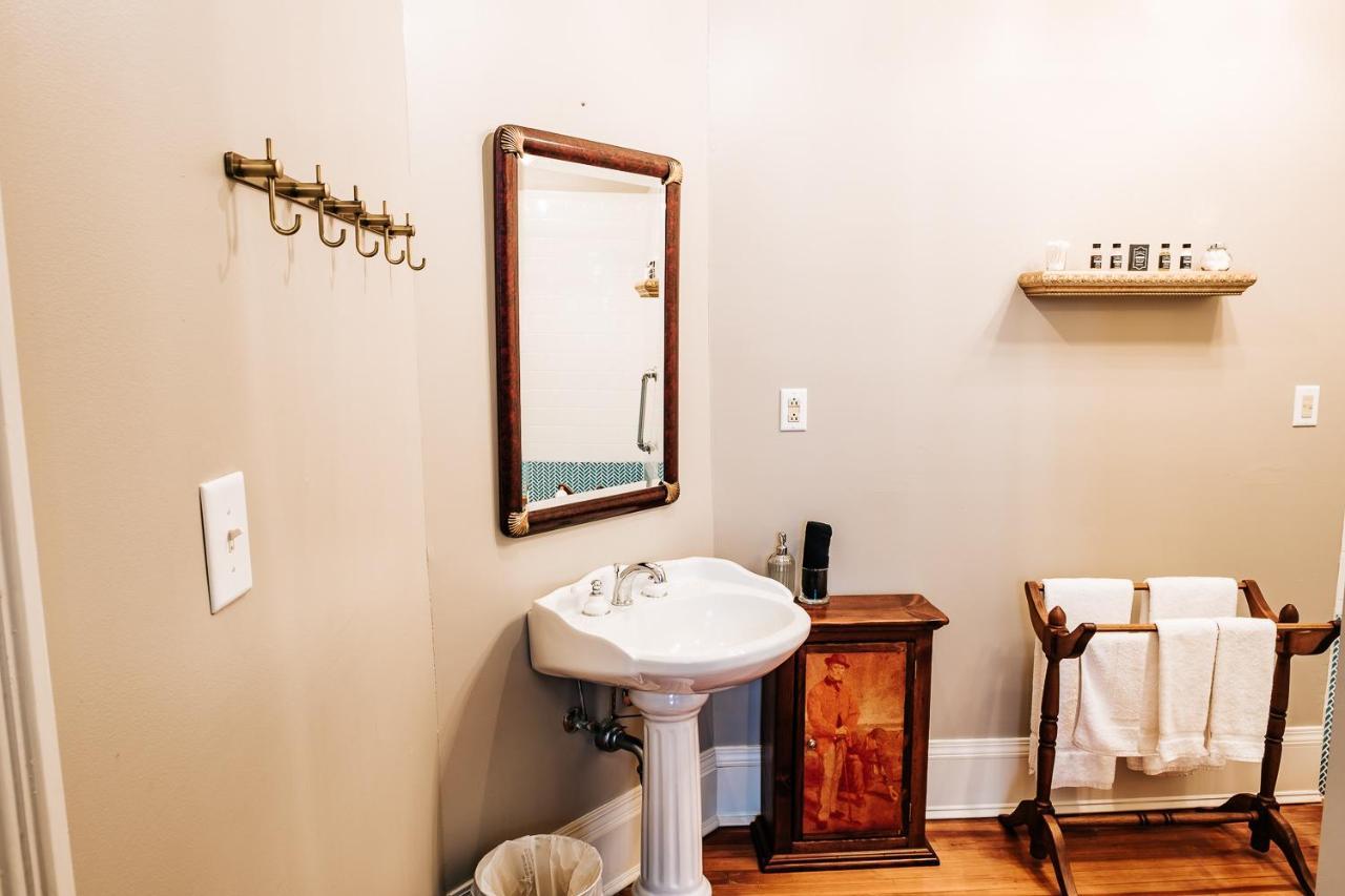 Heritage House Bed & Breakfast - Boutique Adults-Only Inn Opelika Bagian luar foto